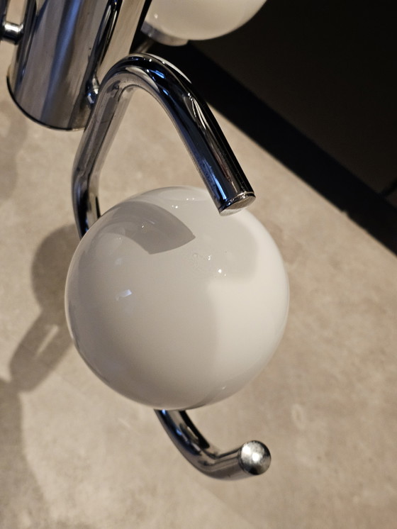 Image 1 of Lampada a sospensione vintage in stile spaziale cromata con sfere/paralumi in vetro