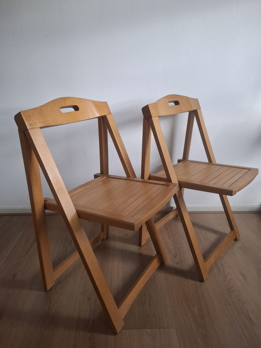 Due sedie di design vintage