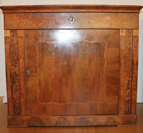 Elegant 19e-eeuws Biedermeier halfkastje – Buffetkasten, Wood (photo 8 of 14)