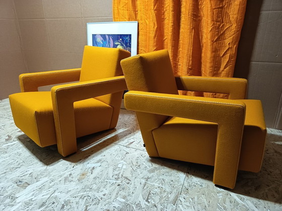 Image 1 of CASSINA Paire de fauteuils Utrecht 637 NEUF 2026 en laine KVARD Moutarde par Gerrit Rietveld