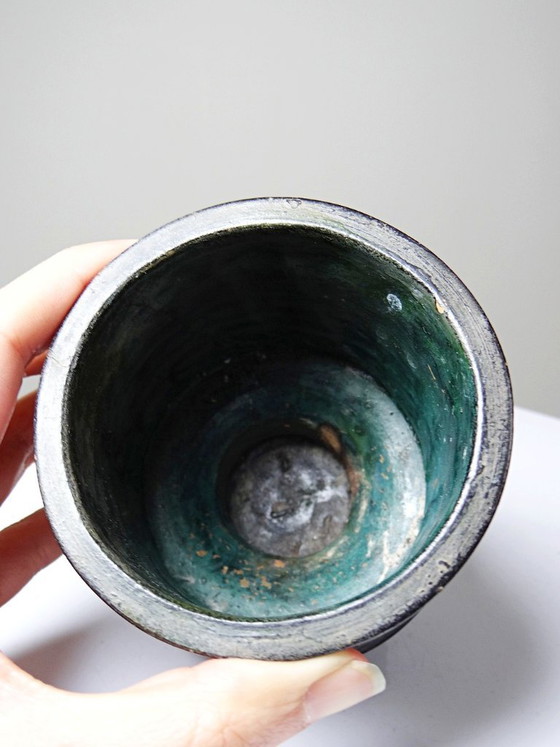 Image 1 of Piccolo vaso greco in terracotta nera con decorazioni animali, realizzato a mano tra il 1960 e il 1980.