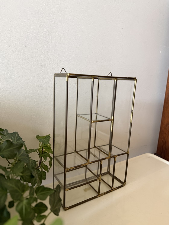 Image 1 of Vetrina da parete vintage in vetro e ottone