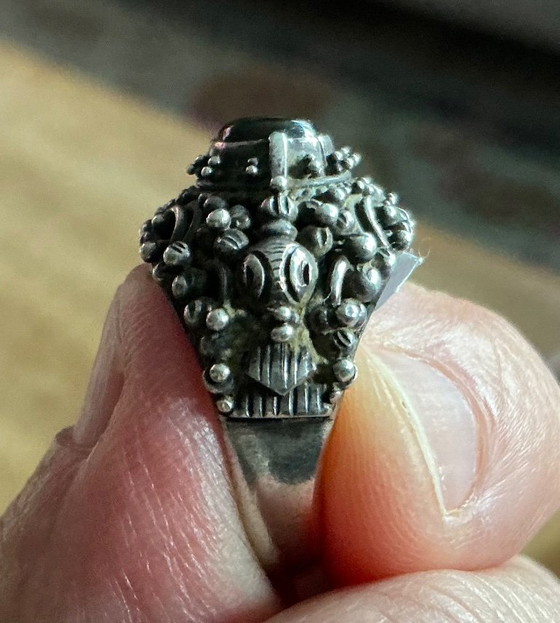 Indonesian handmade silver ring with black natural stone. – Gifts (photo 4 of 5)