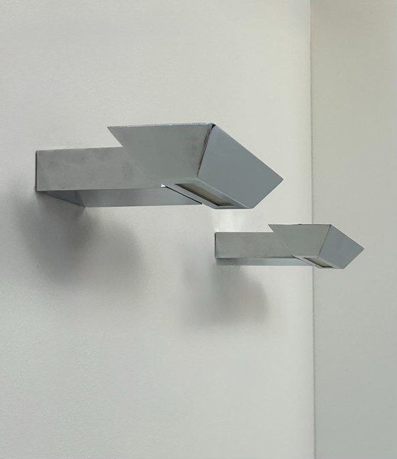 Image 1 of Een paar vintage wandlampen, chroom en mat glas, Frankrijk, 1980