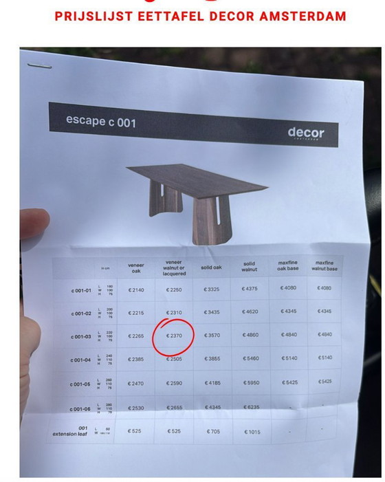 Image 1 of Walnut/walnut dining table round corners - Decor Amsterdam