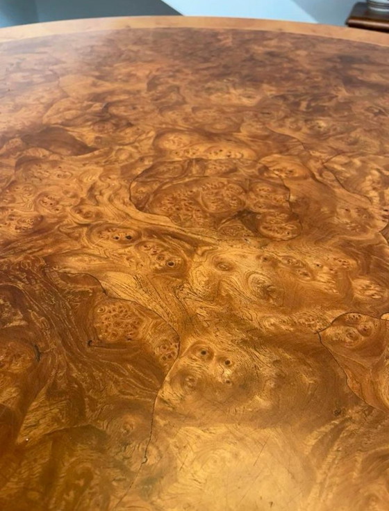 Image 1 of Klassisches Esstafel