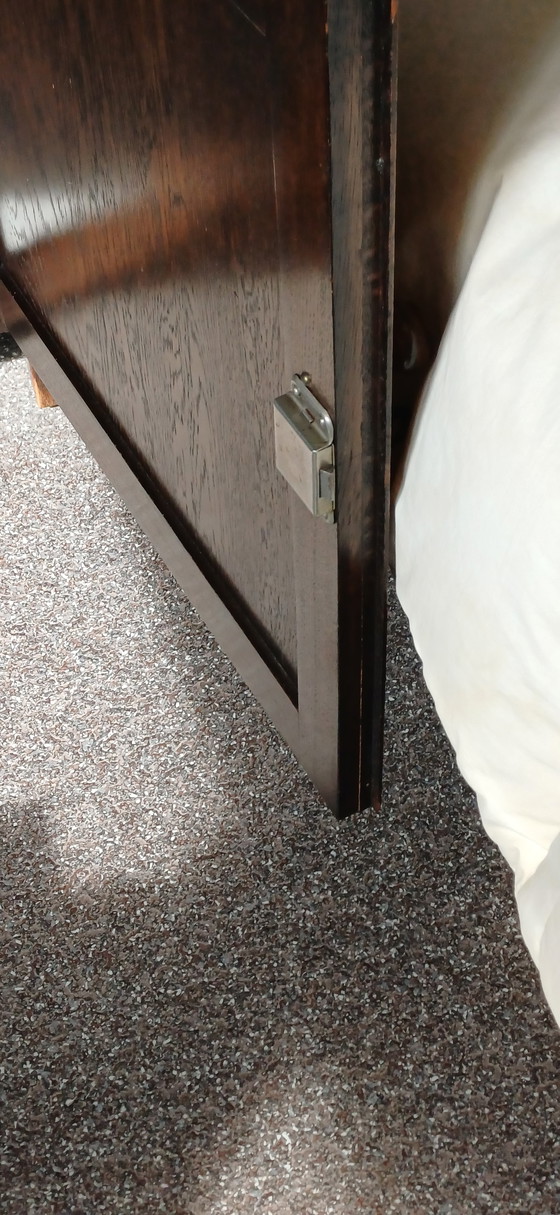 Image 1 of Vitrina inglesa de peltre/platos