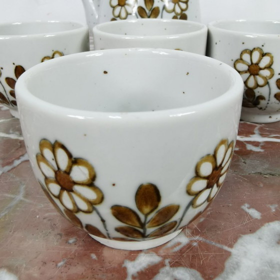 Image 1 of Vintage mid century theeservies. Theepotje en vier kommetjes. Keramiek