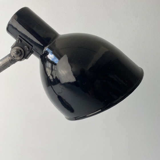 Image 1 of VINTAGE BAUHAUS INDUSTRIËLE BUREAULAMP