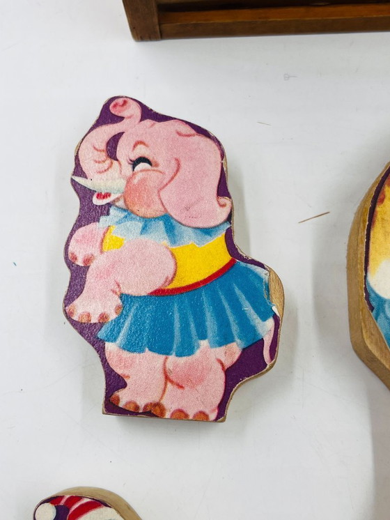 Image 1 of Caja de juguetes de madera para niños