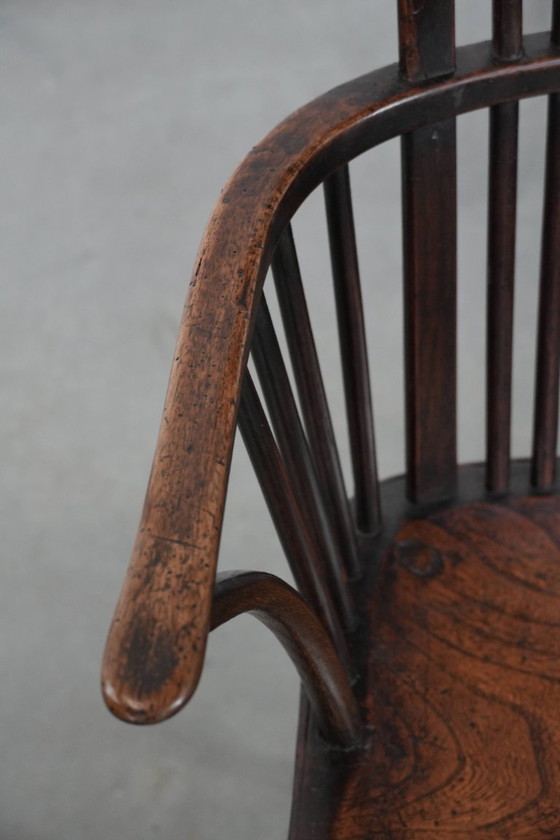 Image 1 of Antiker englischer Windsor-Stuhl aus dem 18. Jahrhundert mit wunderschöner Patina