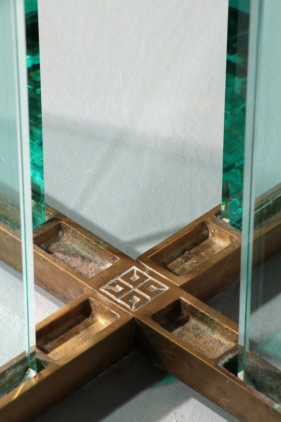 Image 1 of "Iconico tavolo rotondo di design di Peter Ghyczy - Eleganza senza tempo in perfette condizioni