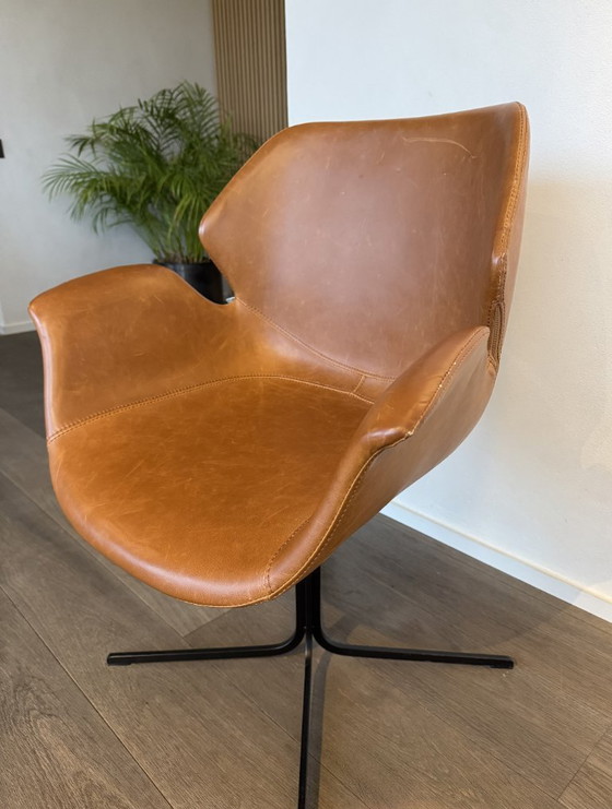 Image 1 of Pure - Sedia da pranzo Nikki con braccioli marrone