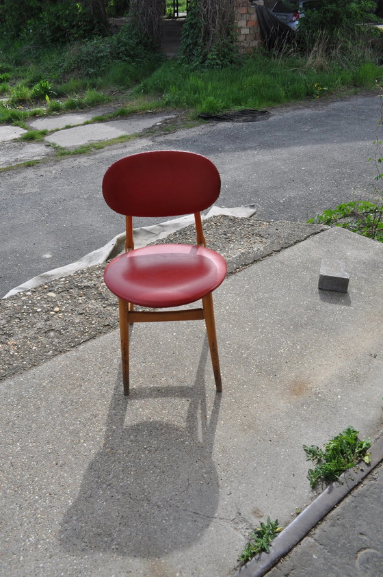 Silla retro de polipiel roja de Hungría. – Sillones reclinables, Metal, Cromo (photo 2 of 6)
