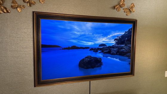 Image 1 of Marco decorativo para televisor Samsung The Frame de 55 pulgadas (modelo 2025)