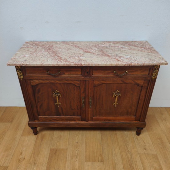 Image 1 of Credenza, cassettiera, comò e mobile da bagno vintage e antichi con piano in marmo.
