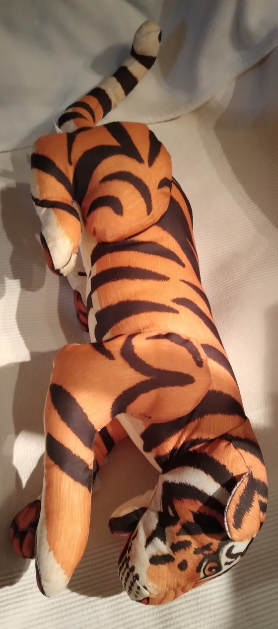 Image 1 of Vintage grote decoratieve tijger jaren '80, parachutestof