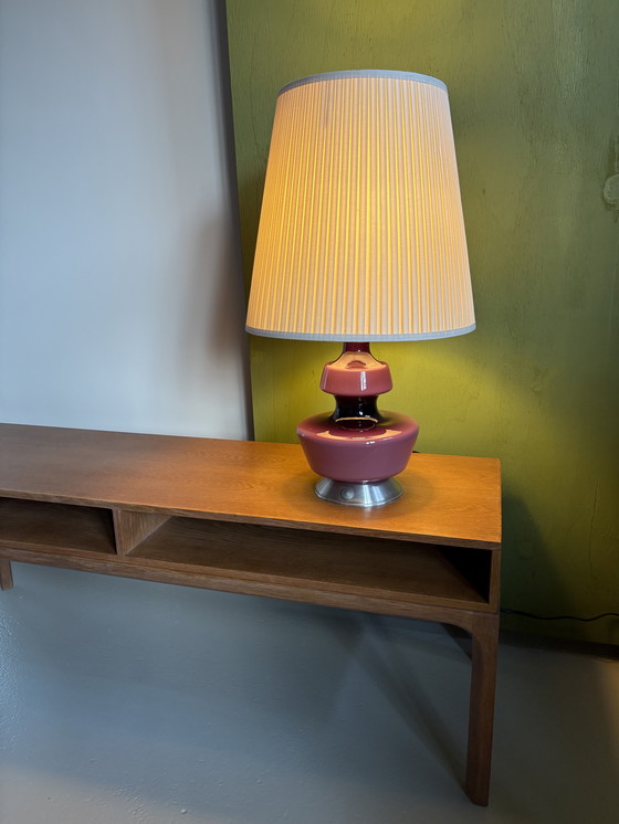 Image 1 of Glass Factory De Rupel N.V table lamp purple