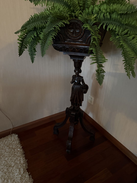 Image 1 of Tavolino o piedistallo antico in stile barocco