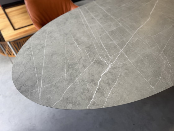 Image 1 of Harvink Fier dining table Ceramic Top