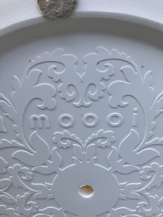 2 x Moooi Antiques Stool Wit Z.G.A.N. – Krukjes, Plastic (photo 4 of 9)