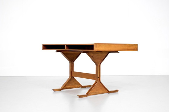 Image 1 of Schreibtisch "530" von Gianfranco Frattini für Bernini, Italien 1960er Jahre.