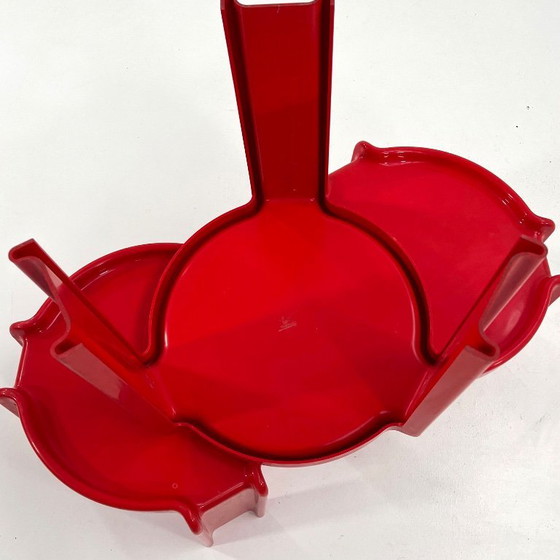 Image 1 of Ensemble de tables gigognes rouges de Giotto Stoppino pour Kartell, années 1970
