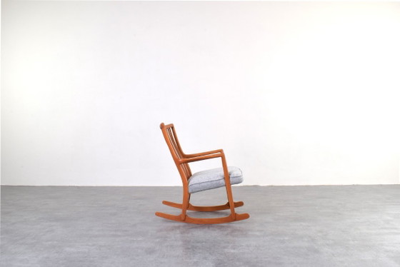 Eikenhouten ML33 schommelstoel van Hans J. Wegner voor A/S Mikael Laursen, jaren 1950 – Hans Wegner (photo 3 of 20)
