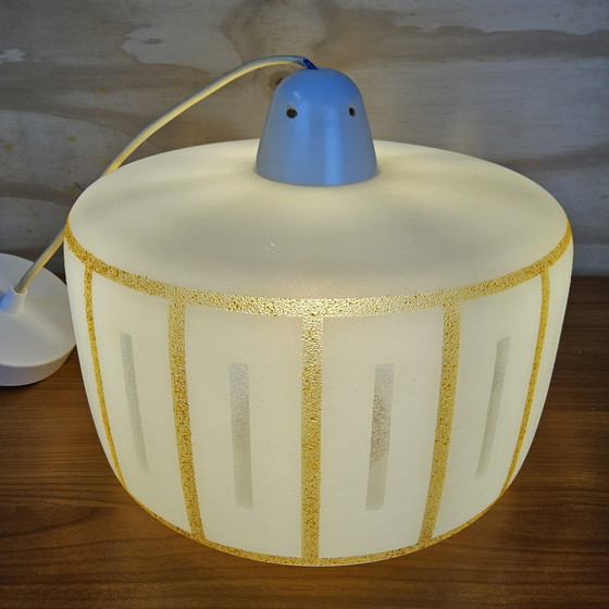 Image 1 of Lampada a sospensione in vetro vintage con dettagli dorati, lampada da soffitto in stile spaziale (con texture/struttura)