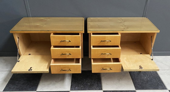 Image 1 of Juego de mesitas de noche de madera con tapa de cristal, años 60