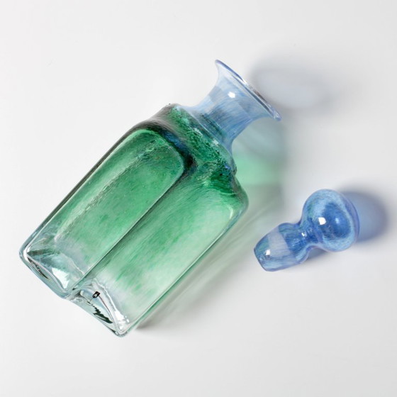 Decanter vintage in vetro verde e blu Antikva di Bertil Vallien / Bruksforshyttan / Svezia / 1994 (photo 14 of 17)