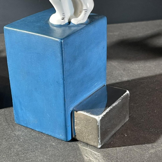 Fermacarte Art Déco Asimmetrici in Cromo Bianco Blu & Ceramica, Anni '30, Set di 2 – Oggetti decorativi (photo 9 of 17)