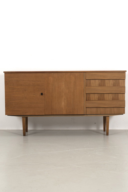 Buffet allemand élégant