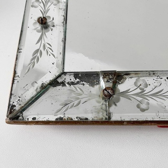 Image 1 of Antieke Venetiaanse tafelspiegel geëtst glas bloemen spiegeltje 1900's