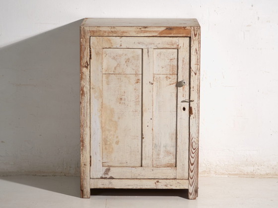 Armoire ancienne en bois de pin – Europe Centrale, circa 1900 – Armoires de rangement, Porcelain, Iron (photo 32 of 40)