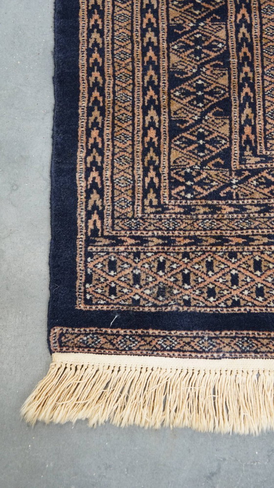 Image 1 of Tapis décoratif carré de style oriental 105x98cm