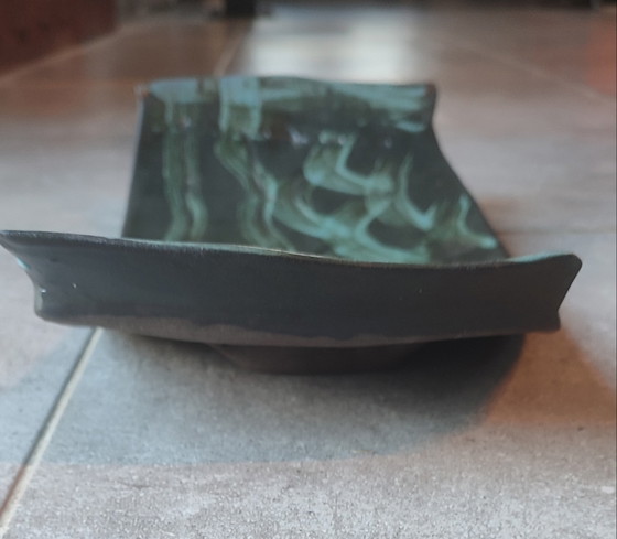 Image 1 of Grande ciotola in gres (firmata) proveniente da una manifattura francese, risalente agli anni '60-'70.