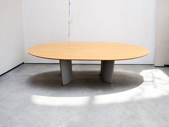 Image 1 of Table à conception multiple Arco