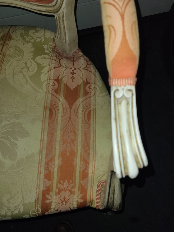 Image 1 of Fauteuil de dame Louis XVI