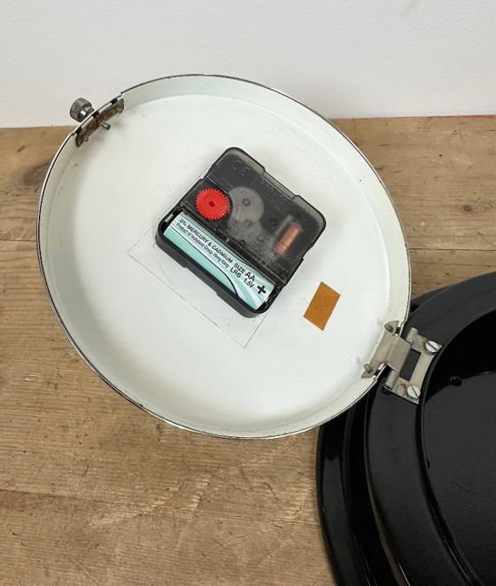 Image 1 of Vintage zwarte Citizen maritieme wandklok, jaren 70