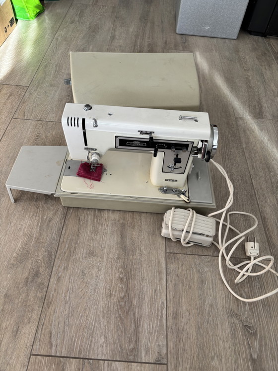 Image 1 of Victoria Sewing Machine