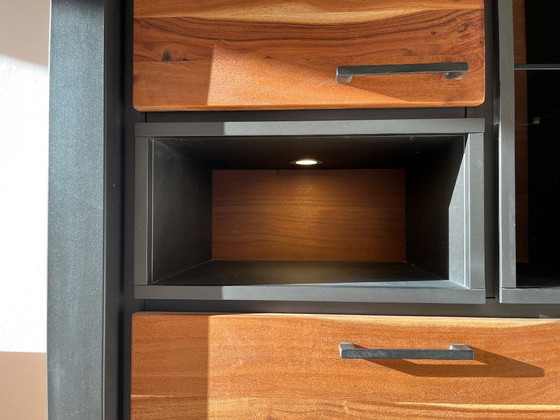 Image 1 of Armario alto - macizo - industrial