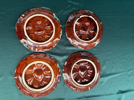 Image 1 of Vallauris barbotine 1x oesterschaal en 8x oesterborden