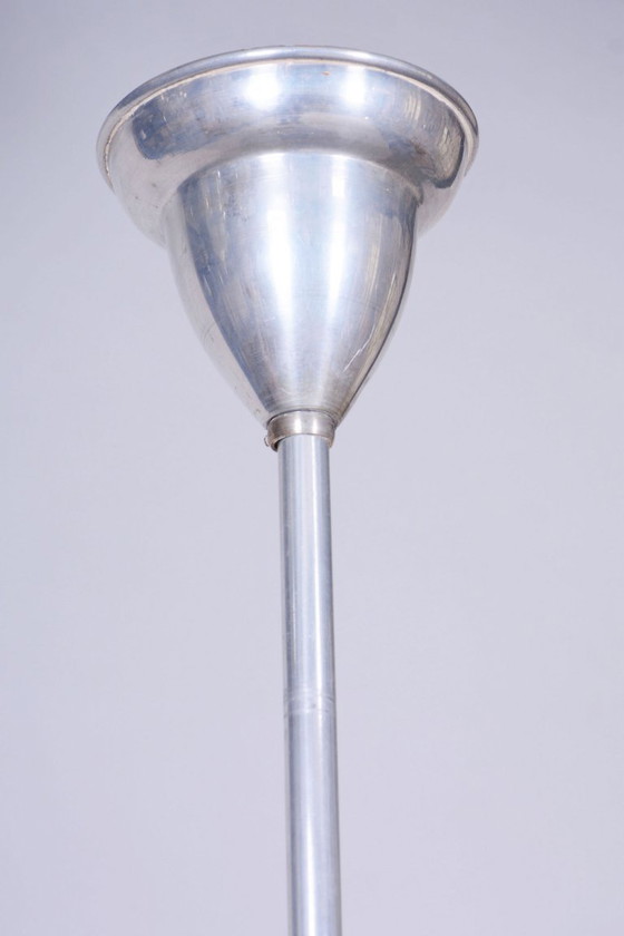Restaurierter Art-Deco-Kronleuchter, Aluminium, Marmorglas, neu verkabelt, Tschechien, 1940er Jahre (photo 8 of 12)