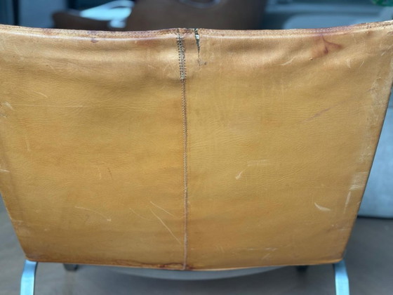 Image 1 of Autentiche sedie vintage PK22 di Poul Kjærholm - Patina cognac invecchiata