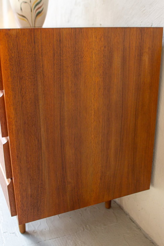 Image 1 of Credenza/cassettiera vintage in teak, stile danese di metà secolo, anni '60.
