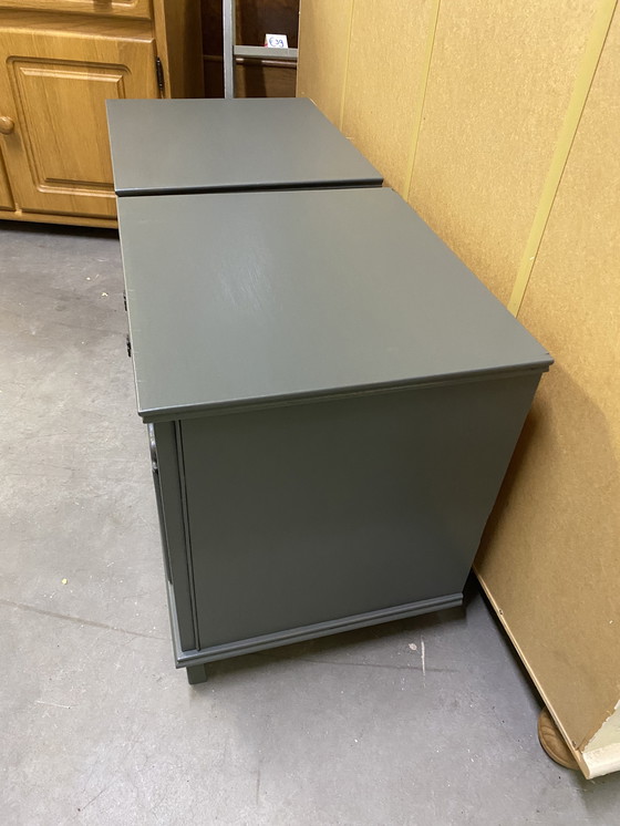 Image 1 of Vintage nachtkastjes