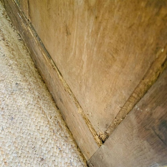 Image 1 of Dressoir / Ambachtelijk meubilair