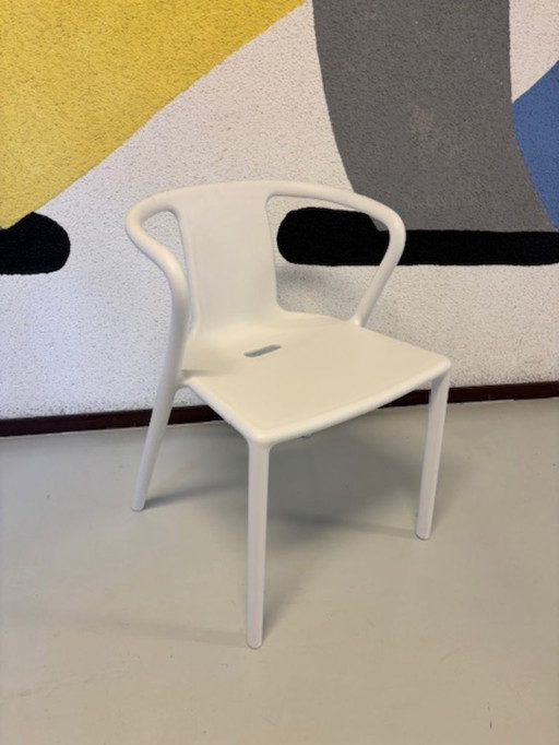 1x Magis Air-Armchair