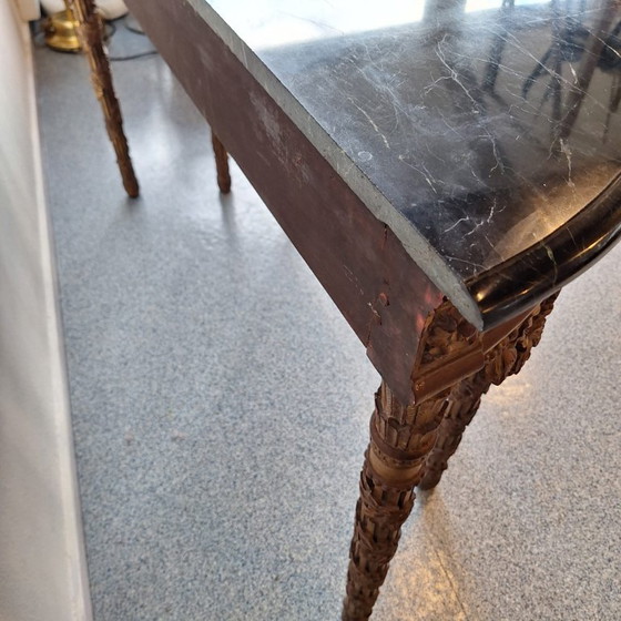Image 1 of Console murale demi-lune de style baroque français avec plateau en marbre